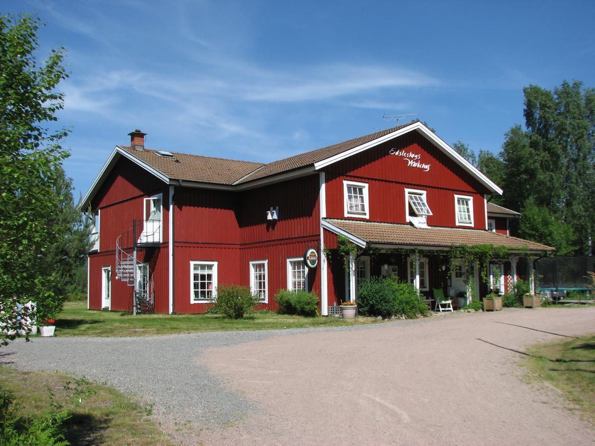 Edsleskogs Waerdshus Hotel Amal Exterior photo